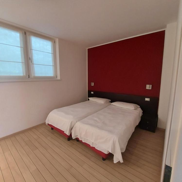 מאלצ'סינה Villa Treccani Apartments מראה חיצוני תמונה