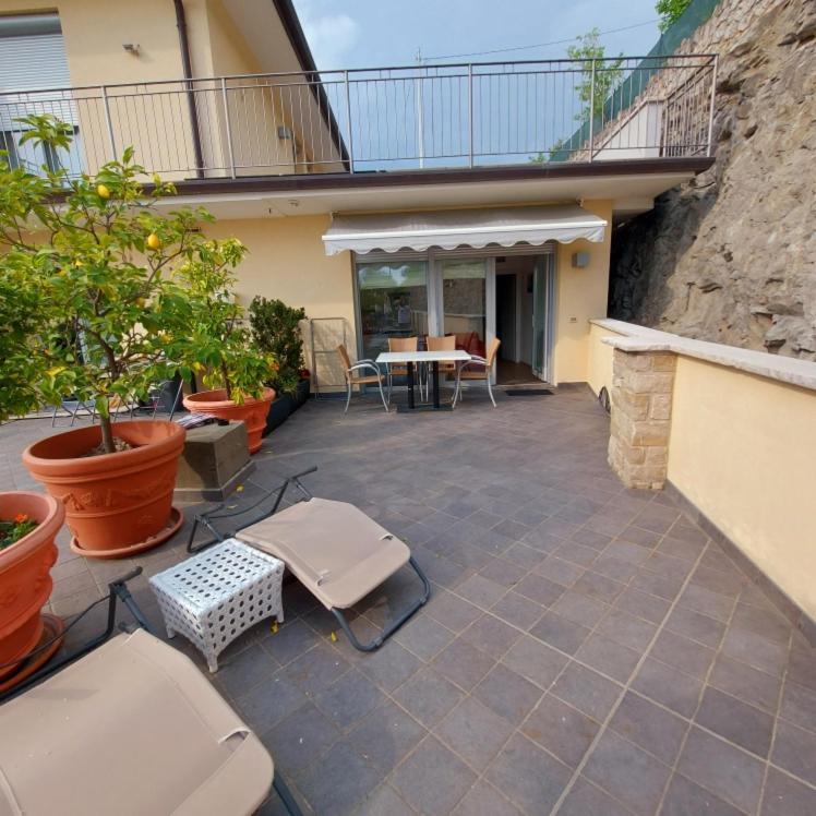 מאלצ'סינה Villa Treccani Apartments חדר תמונה